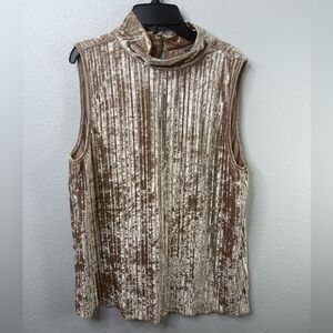 Floral & Ivy XL Turtleneck Blouse